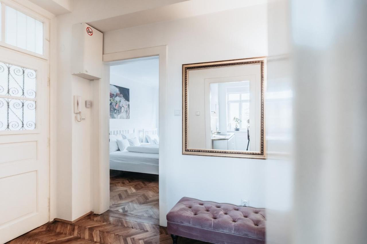 Bond Apartment Zagreb Exterior foto